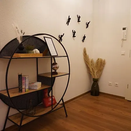 Design-apartment I Direkt Im Zentrum Von I Boxspring I Terrasse Mit Garten & Direktem Parkplatz I Boxspring I Nespresso Lägenhet