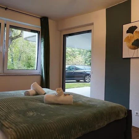 Design-apartment I Direkt Im Zentrum Von I Boxspring I Terrasse Mit Garten & Direktem Parkplatz I Nespresso Bad Krozingen