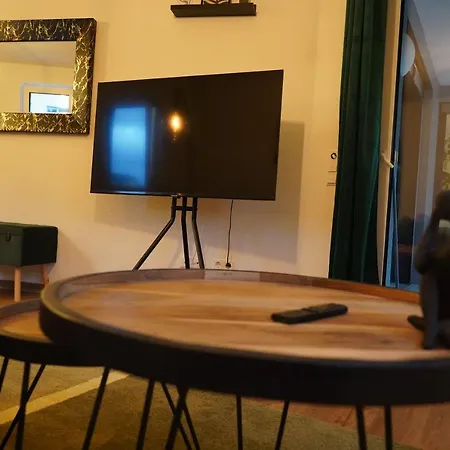 Design-apartment I Direkt Im Zentrum Von I Boxspring I Terrasse Mit Garten & Direktem Parkplatz I Boxspring I Nespresso *